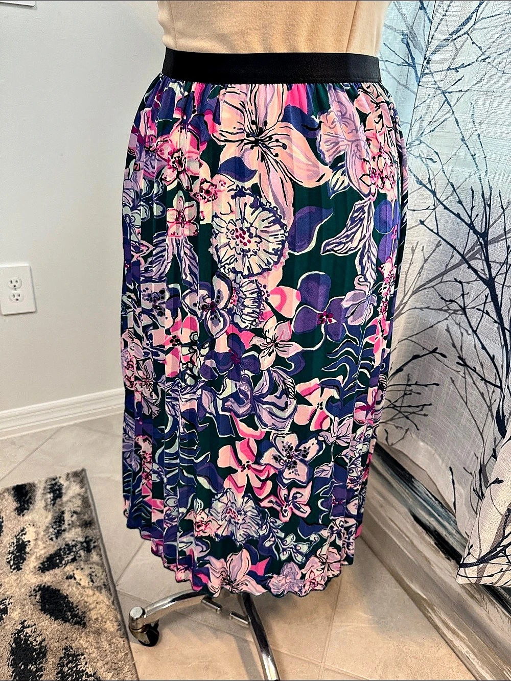 Lilly Pulitzer Floral Midi Skirt in Purple & Pink - Like New
